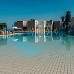 מלון דירות Atlantica Akteon Klorakas