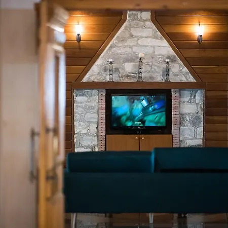 Akteon Village Lägenhetshotell Klorakas