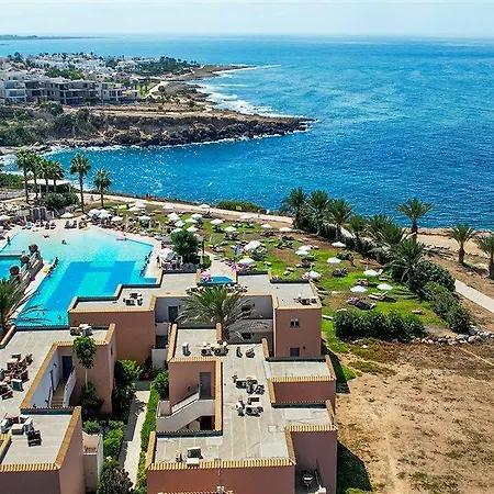 Akteon Village 4*