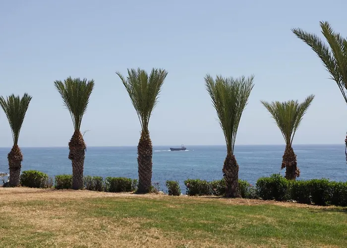 Atlantica Akteon Apartahotel