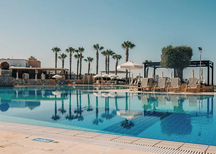 Aparthotel Atlantica Akteon 4*