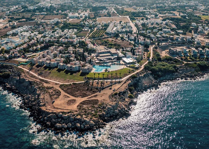 Apartahotel Atlantica Akteon 4*